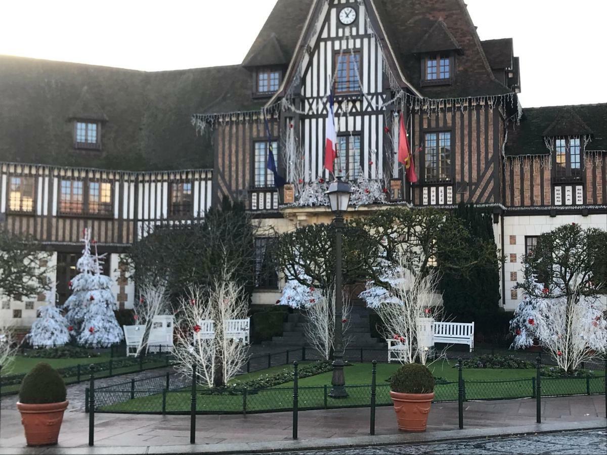 Le Royal Daire Deauville Dış mekan fotoğraf
